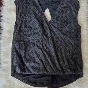 Bebe women's short sleeves pre-owned